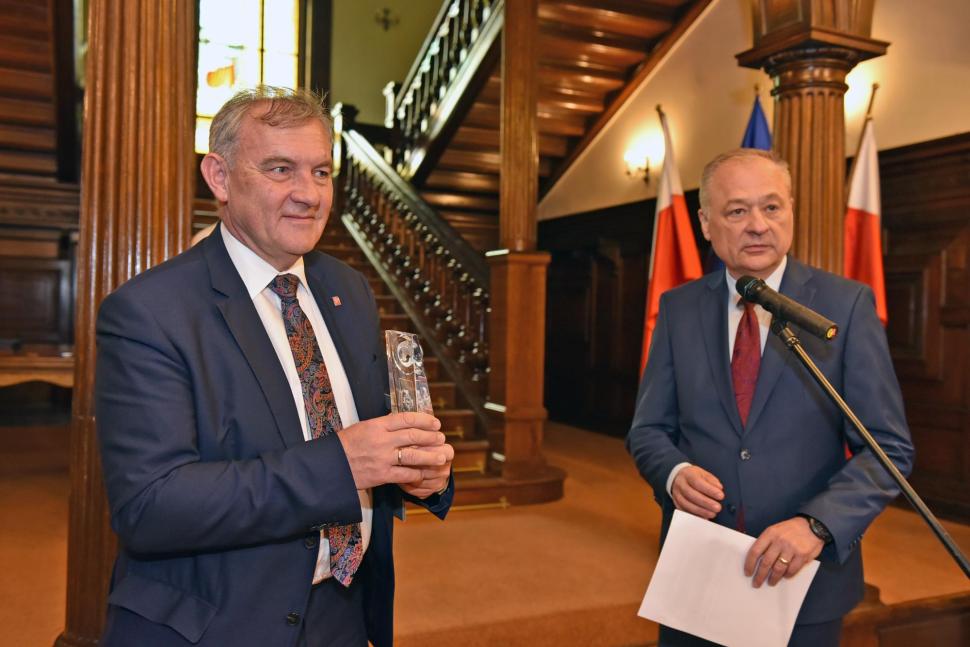 prof. Krzysztof Jóźwik, rektor PŁ i prof. Radzisław Kordek, rektor UMed, fot. Jacek Szabela